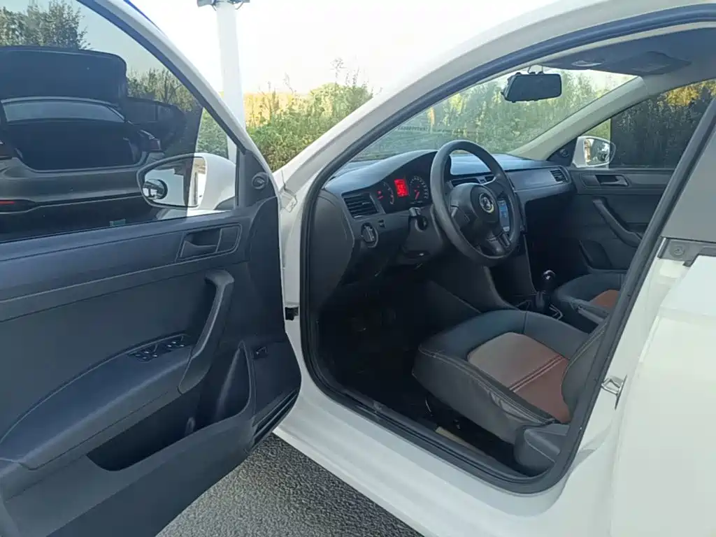 Volkswagen Santana — миниатюра 16