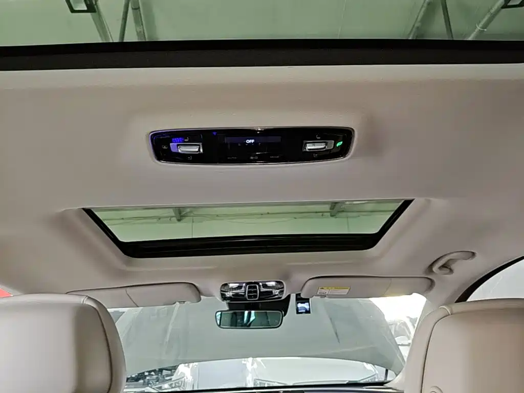 Roewe iMAX8 — миниатюра 18