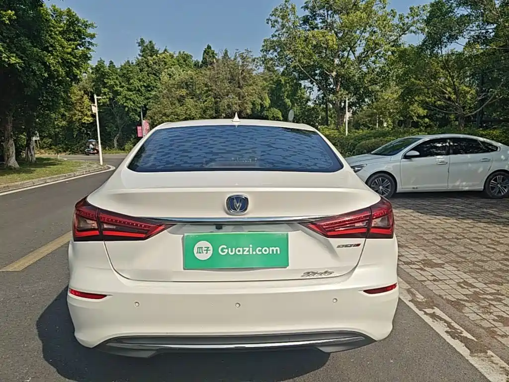 Changan Eado — миниатюра 6