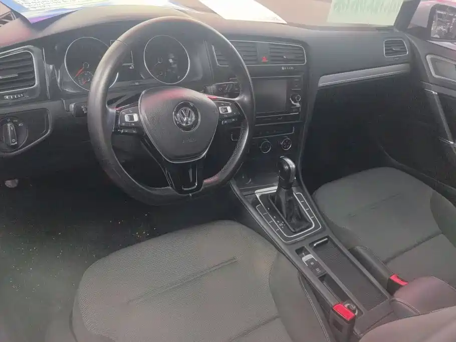 Volkswagen Golf — миниатюра 11