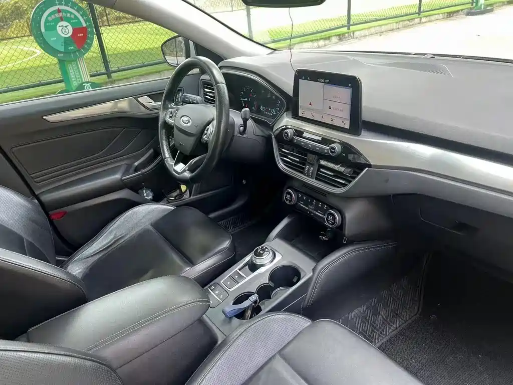 Ford Focus — миниатюра 8