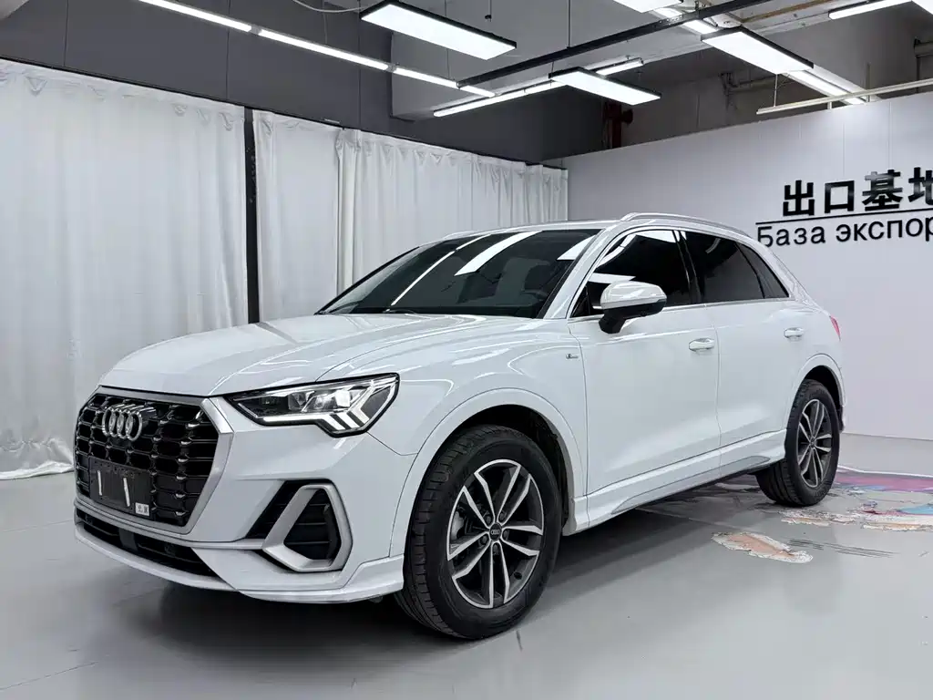 Audi Q3 2021