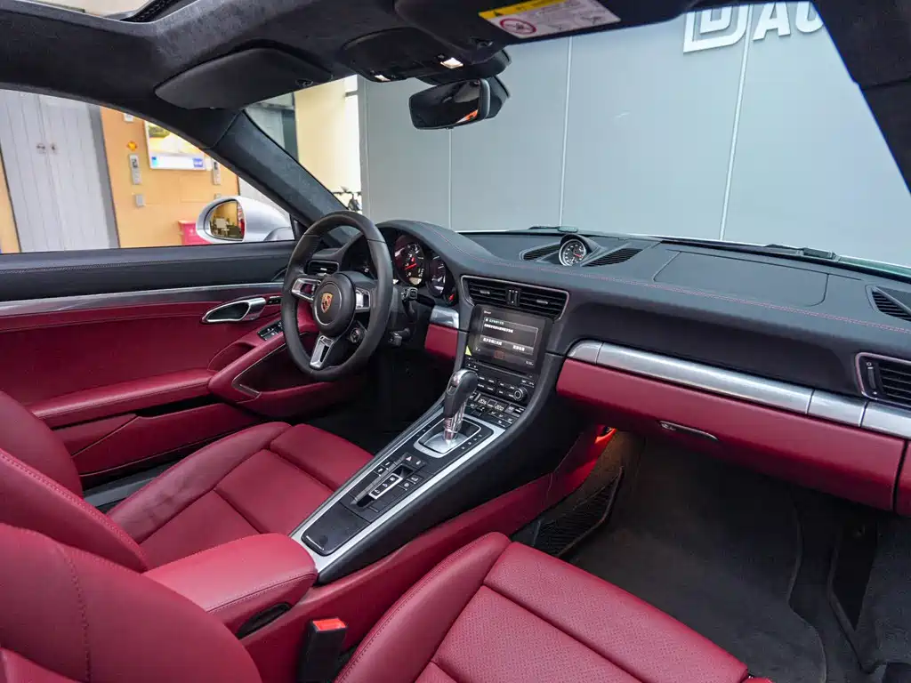 Porsche 911 — миниатюра 7