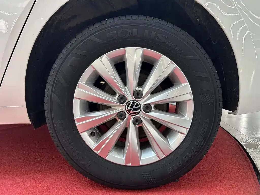 Volkswagen Lavida — миниатюра 39