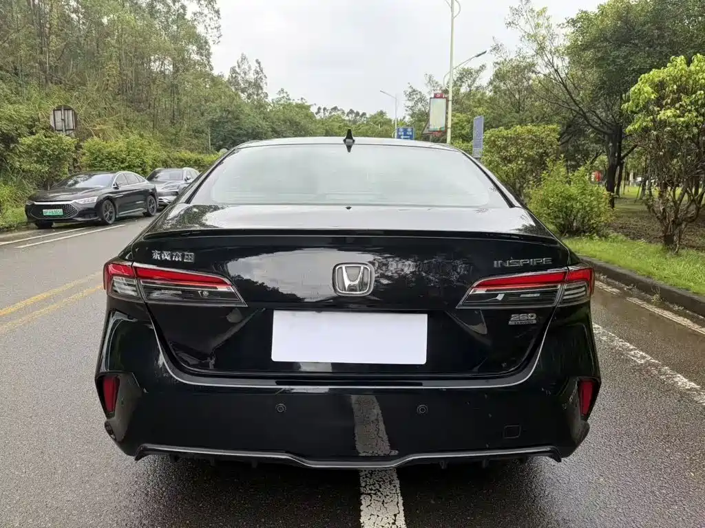 Honda Inspire — миниатюра 8