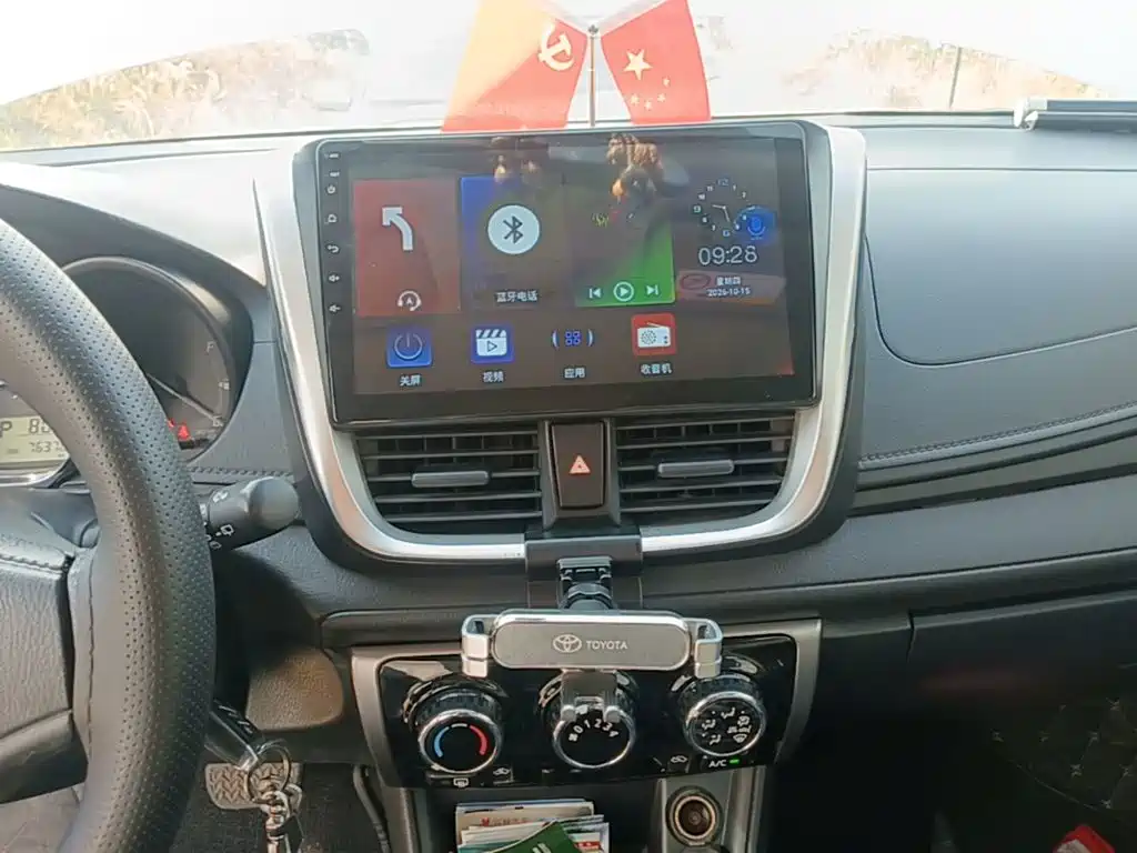 Toyota Yaris L — миниатюра 13