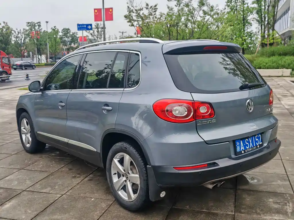 Volkswagen Tiguan — миниатюра 4