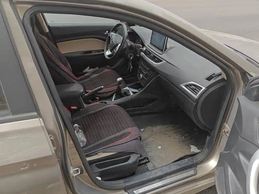 Changan V7 — миниатюра 8