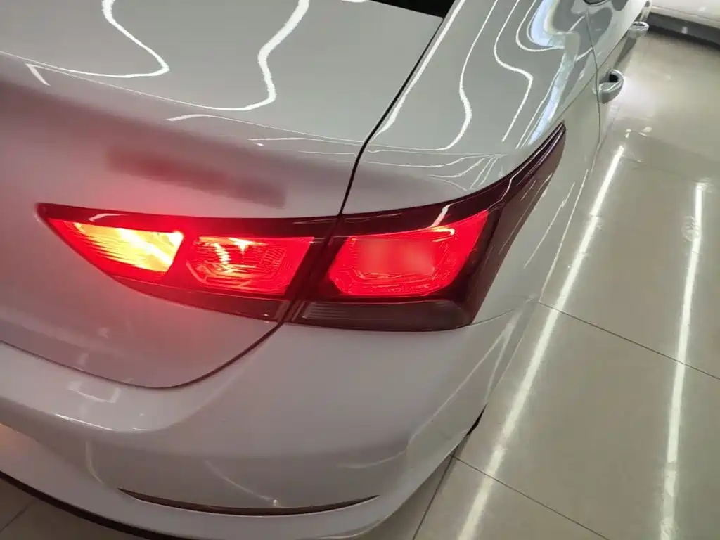 Hyundai Verna — миниатюра 8