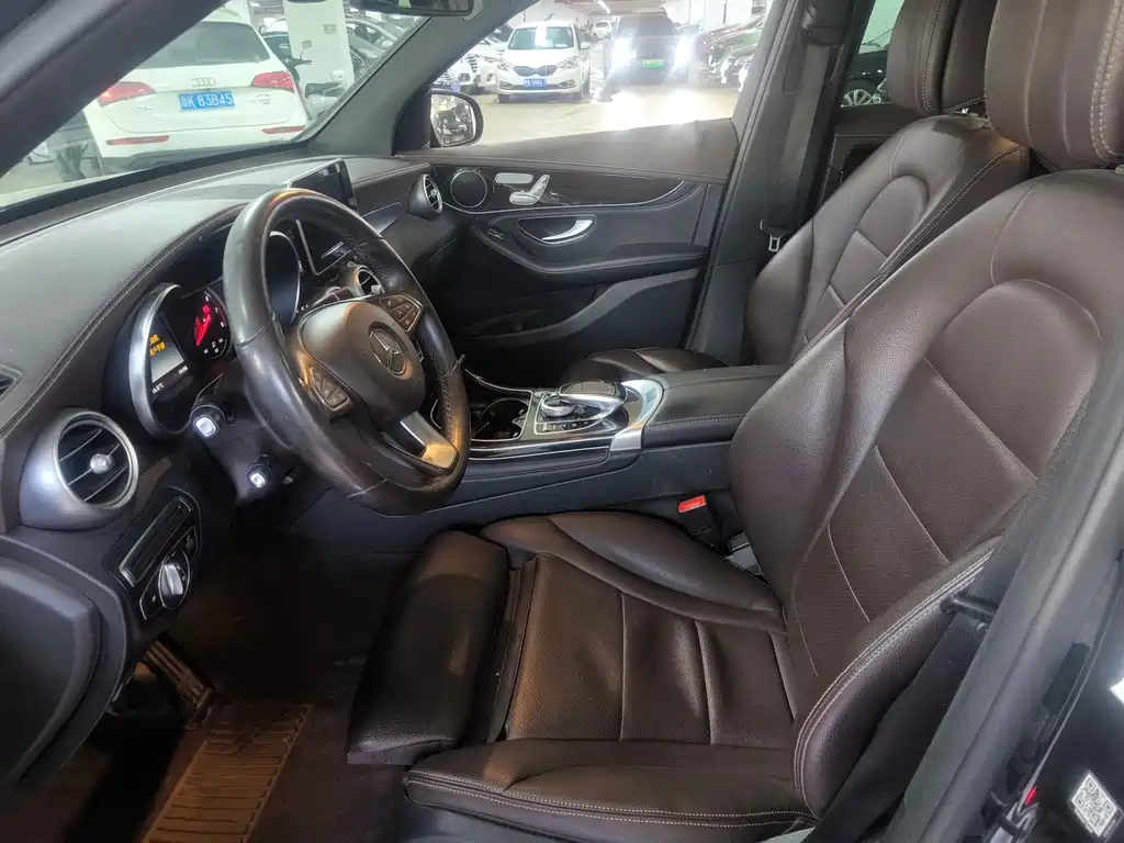 Mercedes-Benz GLC — миниатюра 10