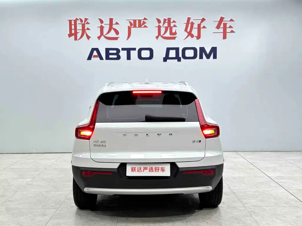 Volvo XC40 — миниатюра 5
