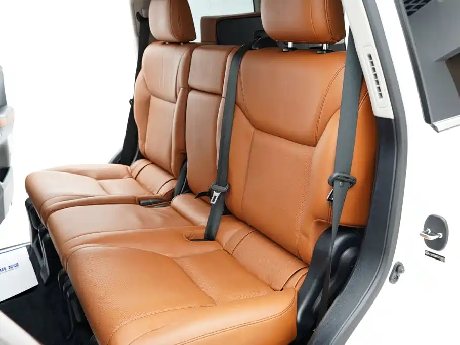 Lexus LX — миниатюра 15