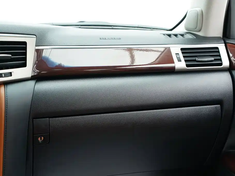 Lexus LX — миниатюра 38