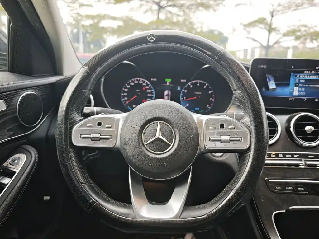Mercedes-Benz C-Class — миниатюра 8