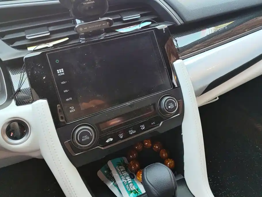Honda Civic — миниатюра 13
