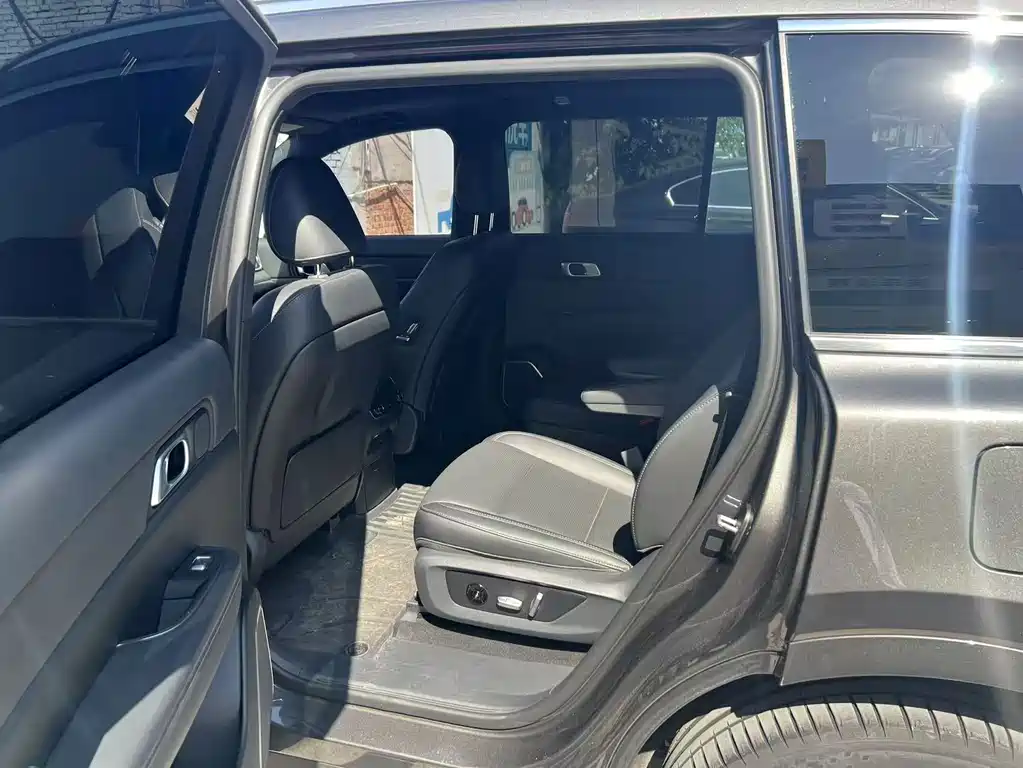 Li Auto Li ONE — миниатюра 5
