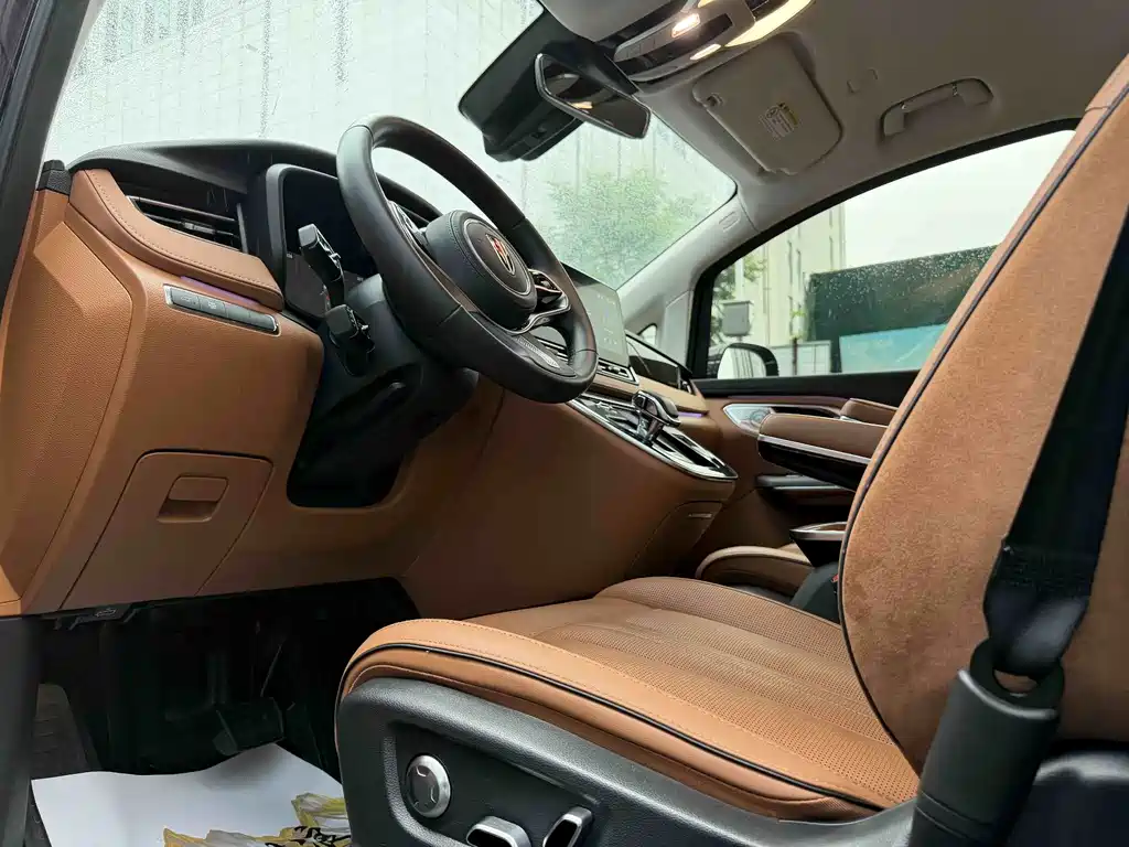 Hongqi Hongqi HQ9 — миниатюра 13