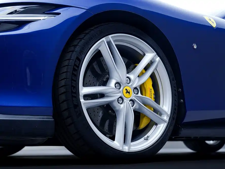 Ferrari Roma — миниатюра 10