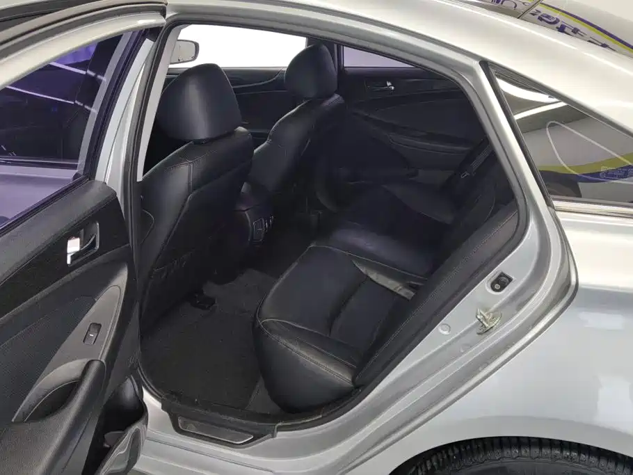 Hyundai Sonata — миниатюра 11