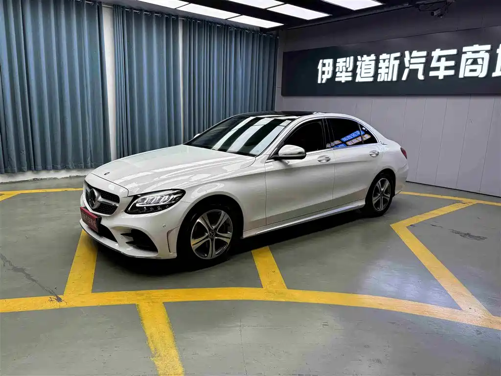 Mercedes-Benz C-Class 2020