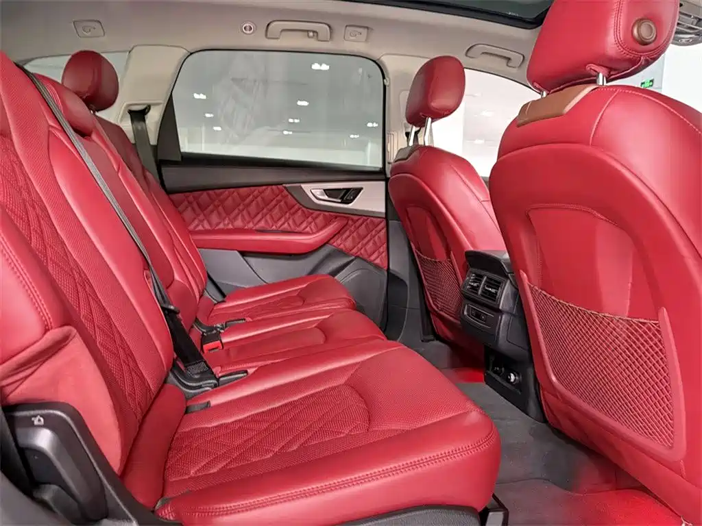 Audi Q7 — миниатюра 7