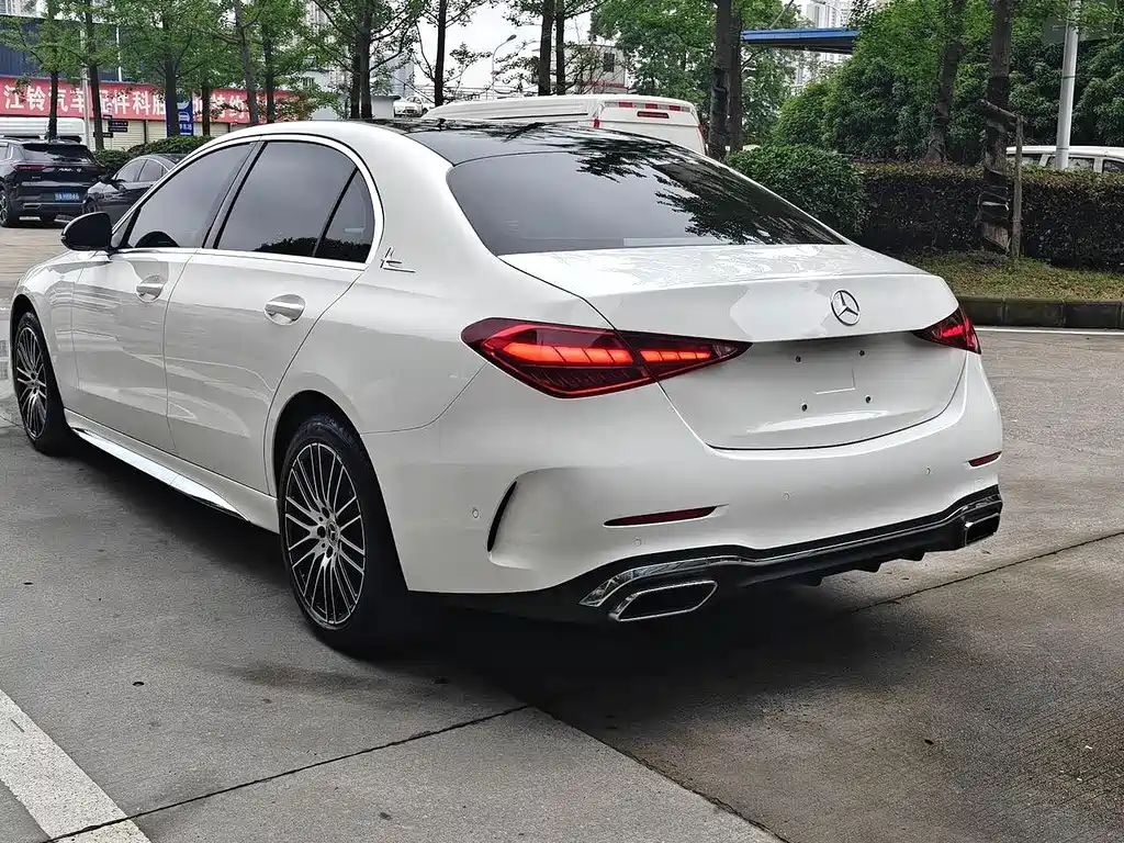 Mercedes-Benz C-Class — миниатюра 9