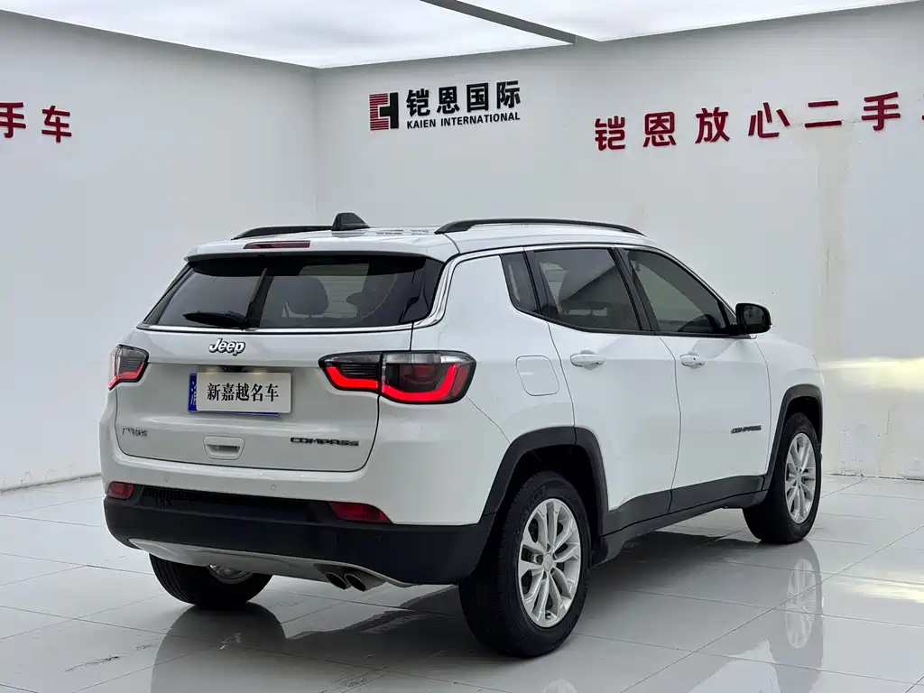 Jeep Compass — миниатюра 15