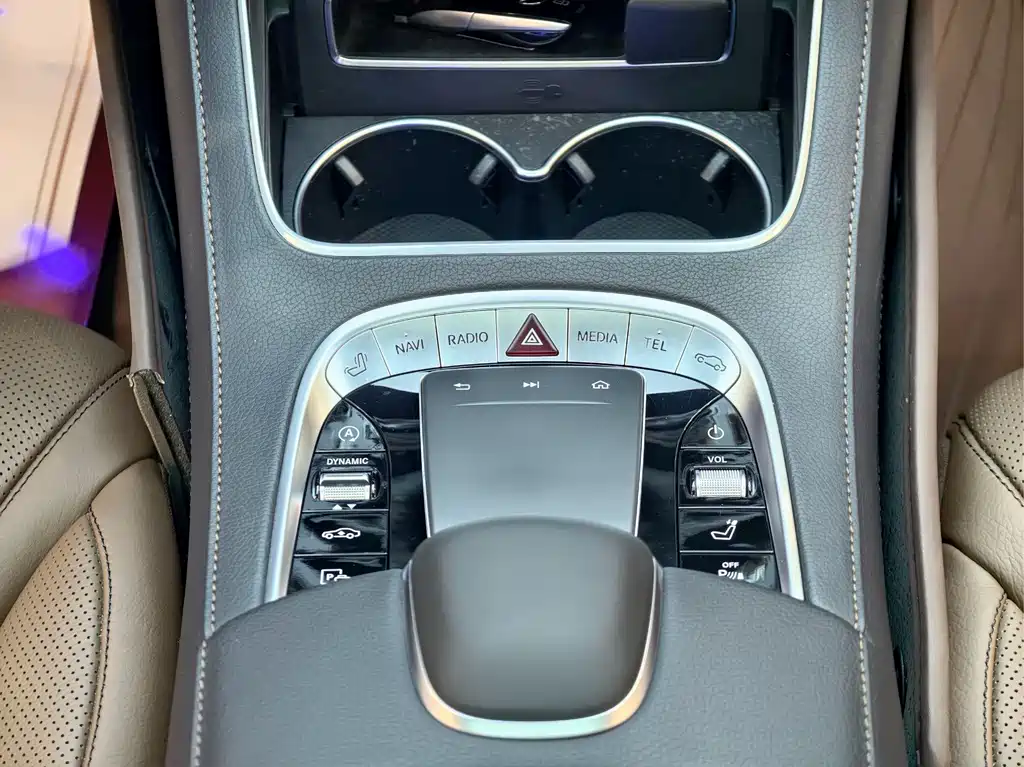 Mercedes-Benz S-Class — миниатюра 17