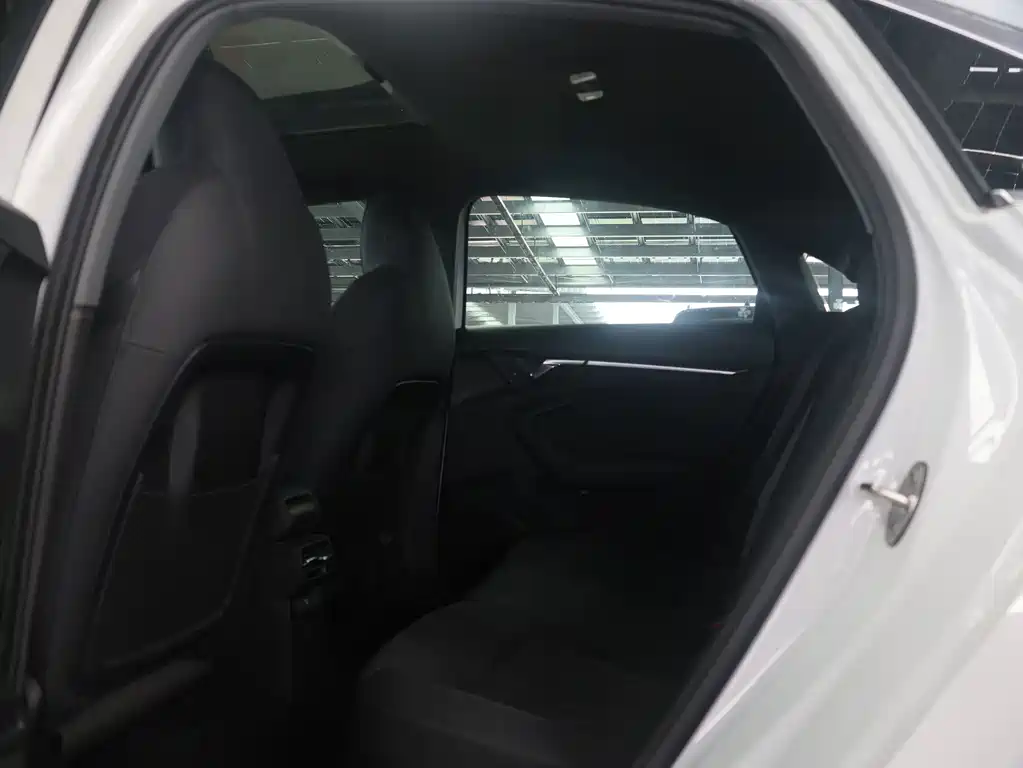 Audi A3 — миниатюра 8