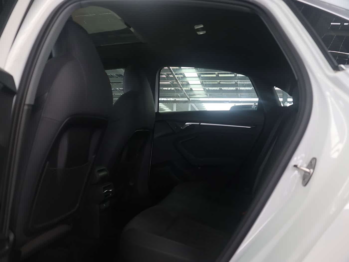 Audi A3 1.4 л 2022 г. Белый, пробег 30000 км