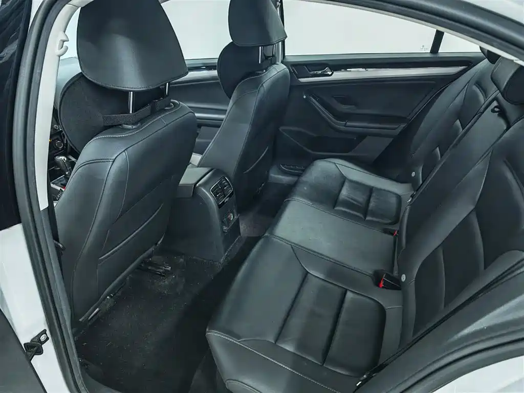Volkswagen Sagitar — миниатюра 13