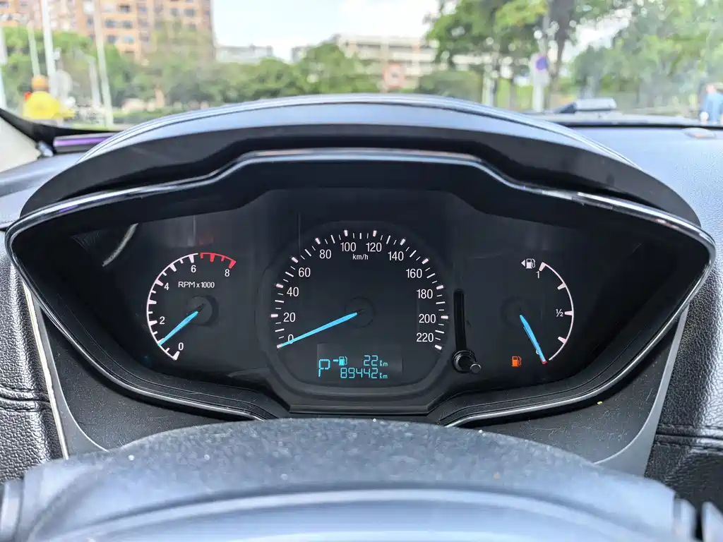 Ford Escort — миниатюра 7