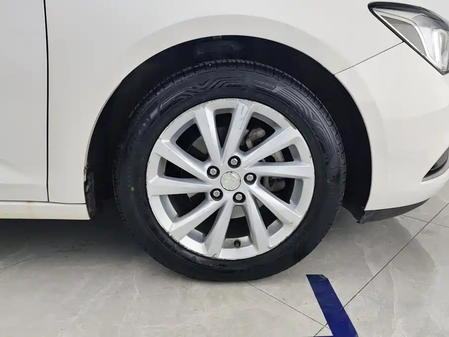 Buick Verano — миниатюра 6