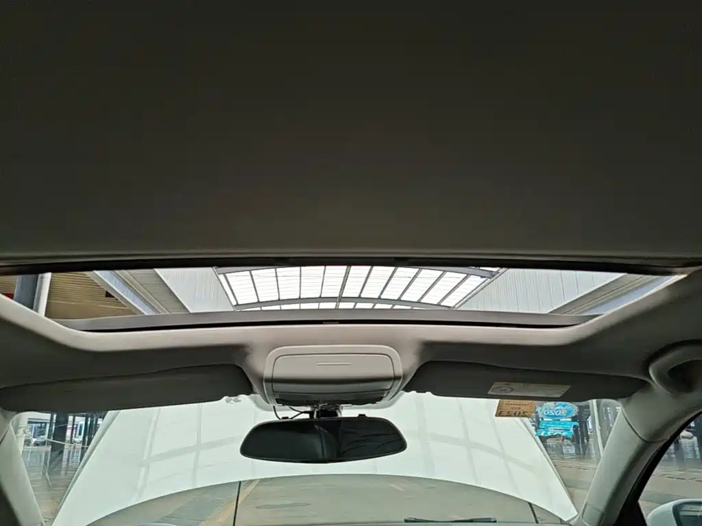 Volkswagen Sagitar — миниатюра 18