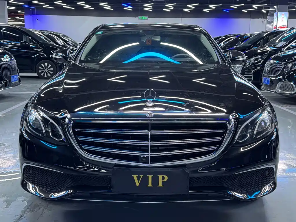 Mercedes-Benz E-Class — миниатюра 2