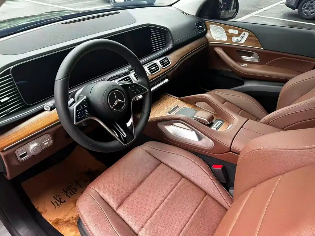 Mercedes-Benz GLE (Import) — миниатюра 16
