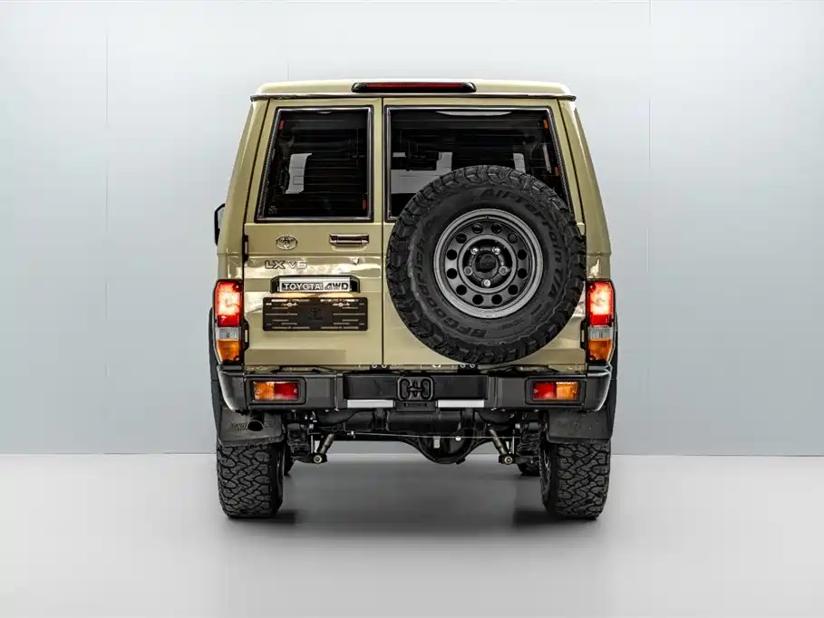 Toyota Land Cruiser FJ LC71 2024 4.0L AT