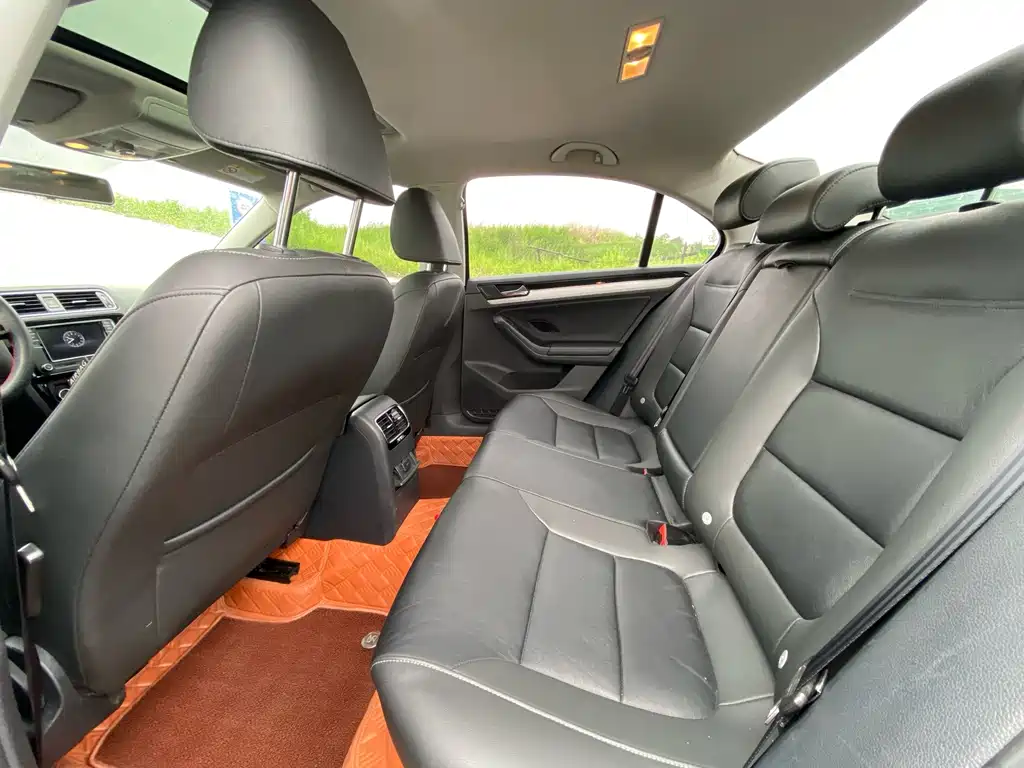 Volkswagen Sagitar — миниатюра 8