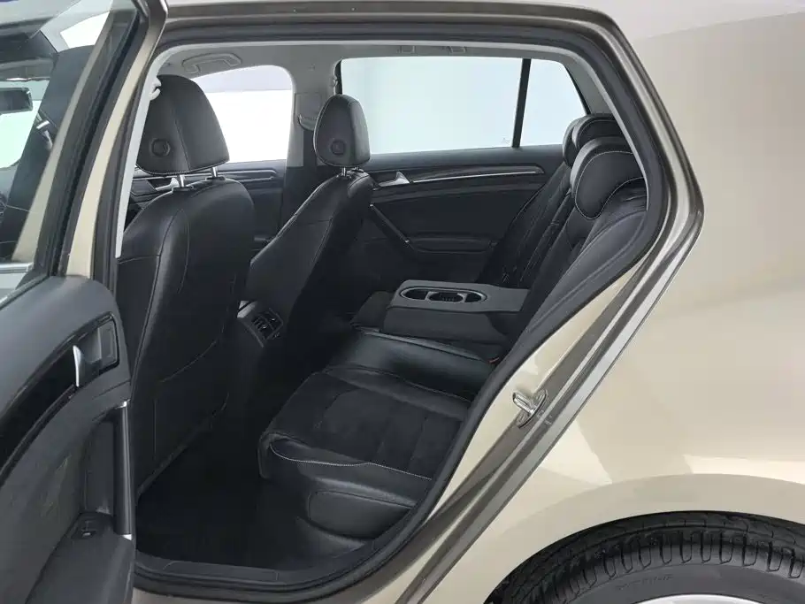 Volkswagen Golf — миниатюра 11