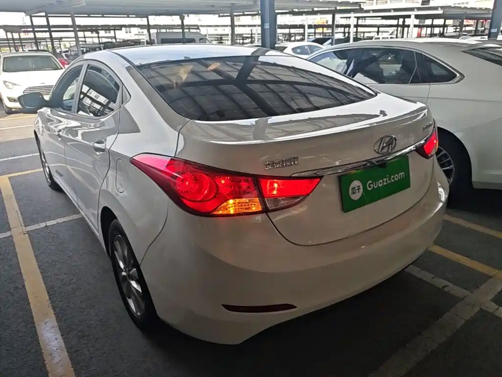 Hyundai Elantra Langdong — миниатюра 5