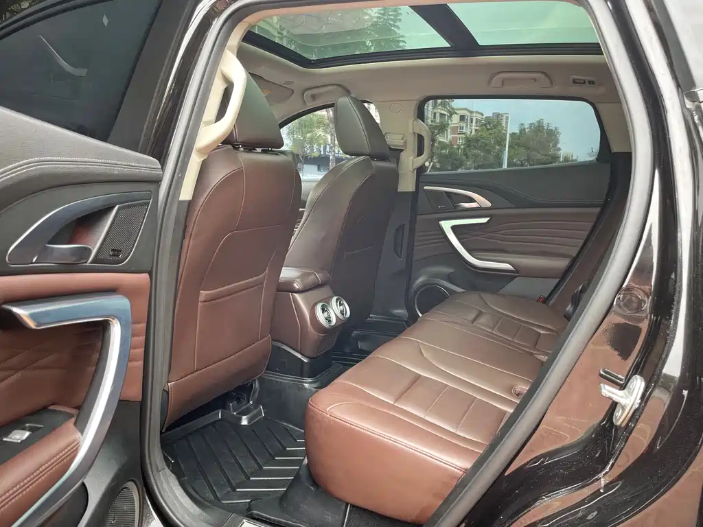 WEI PAI WEI BRAND VV7