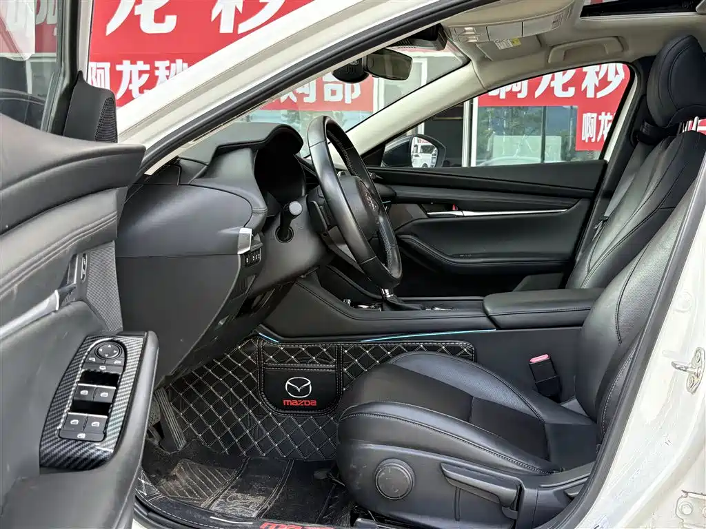 Mazda 3 Axela — миниатюра 6