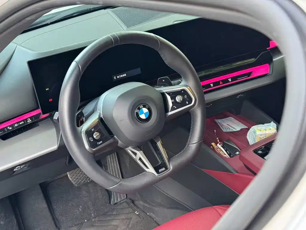 BMW 5 Series — миниатюра 5