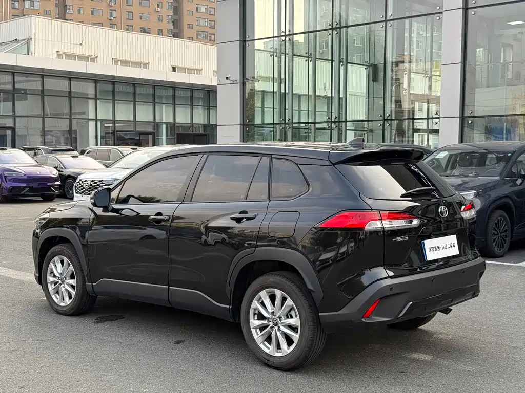 Toyota Corolla Cross — миниатюра 6