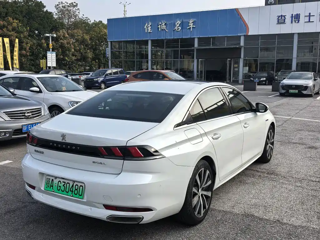 Peugeot 508L PHEV — миниатюра 9