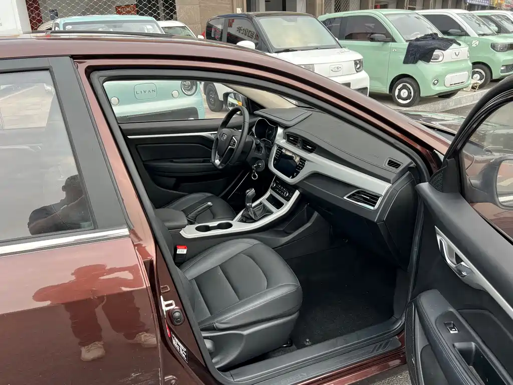Geely Vision — миниатюра 11