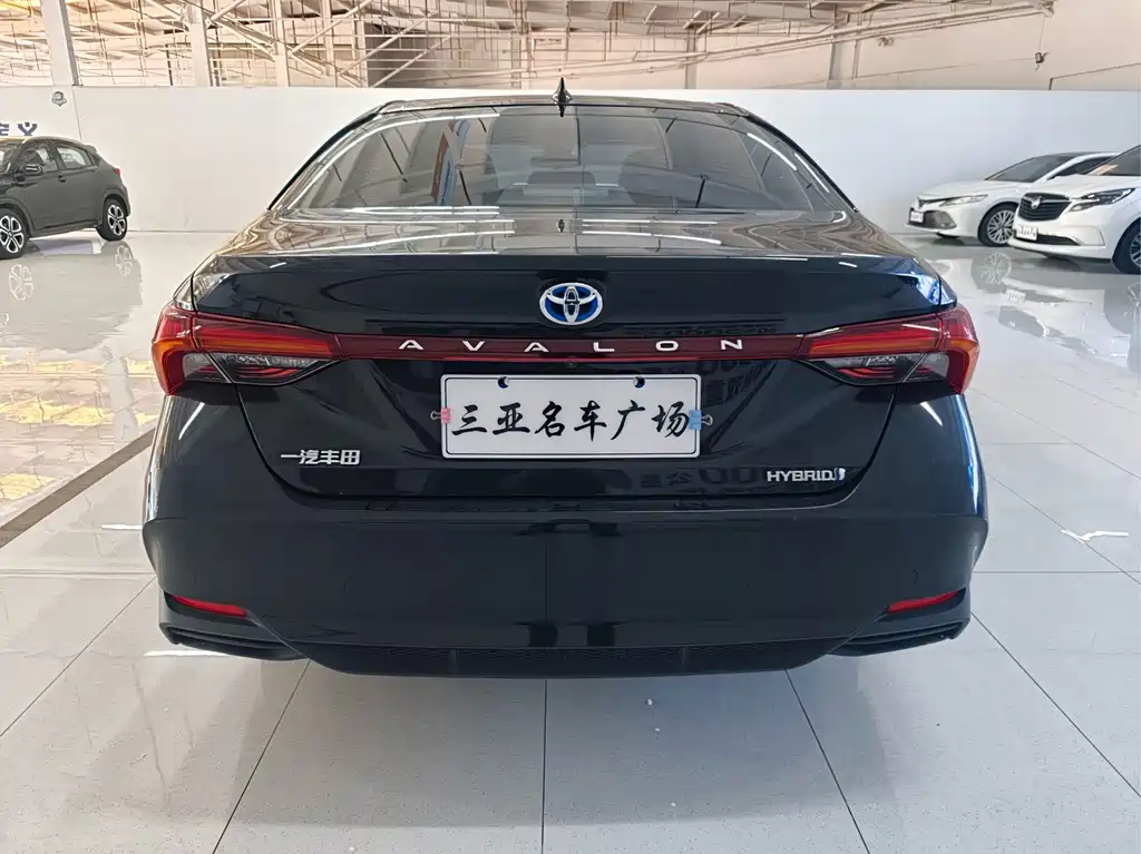 Toyota Avalon — миниатюра 8