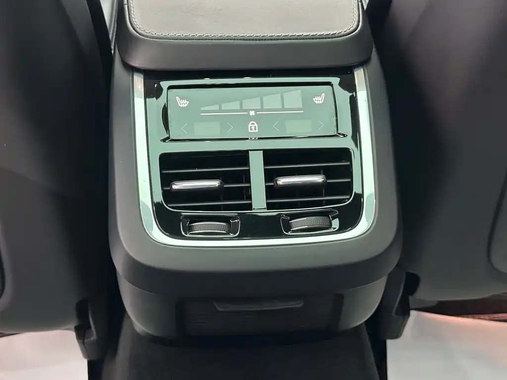Volvo V90 — миниатюра 16