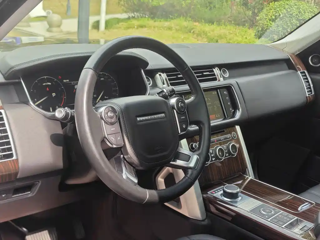 Land Rover Range Rover 2016 3.0 SC V6 Vogue Long Wheelbase
