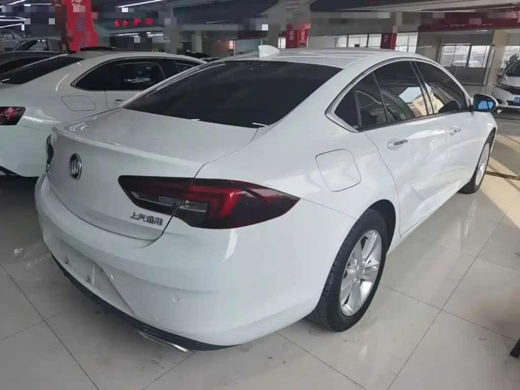 Buick Regal — миниатюра 7